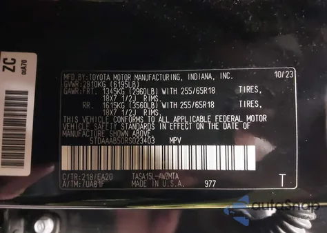 2024 Toyota Grand Highlander Xle z USA, uszkodzony, nr VIN 5TDAAAB50RS023403